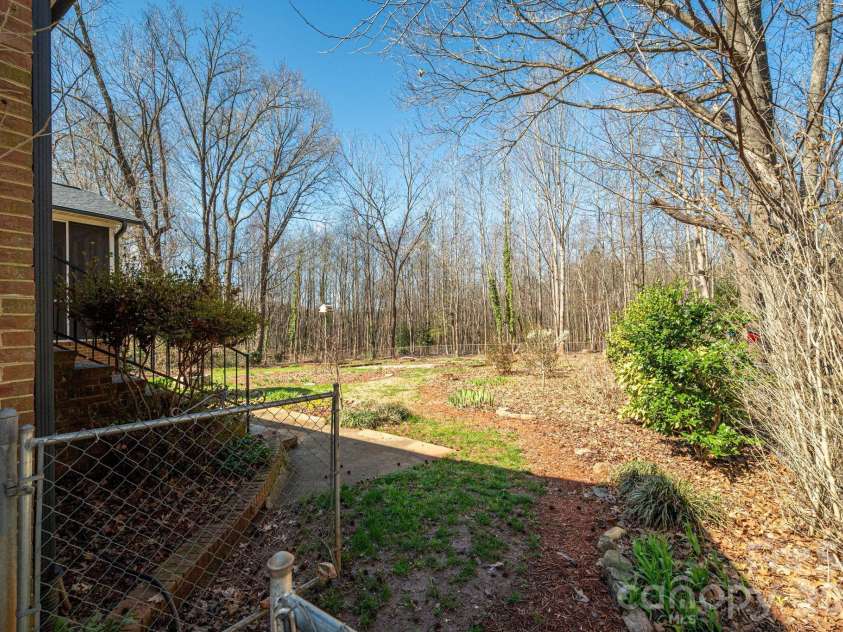 2160 Heavner Road, Lincolnton, NC 28092.  MLS# CAR4352304, YatesRealty ID 6020. 