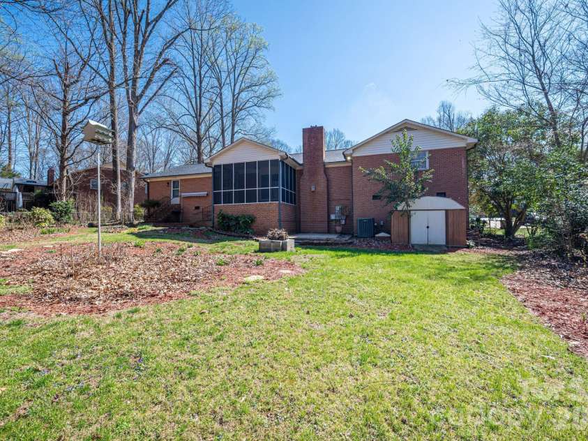 2160 Heavner Road, Lincolnton, NC 28092.  MLS# CAR4352304, YatesRealty ID 6020. 