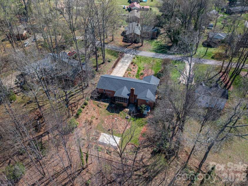 2160 Heavner Road, Lincolnton, NC 28092.  MLS# CAR4352304, YatesRealty ID 6020. 