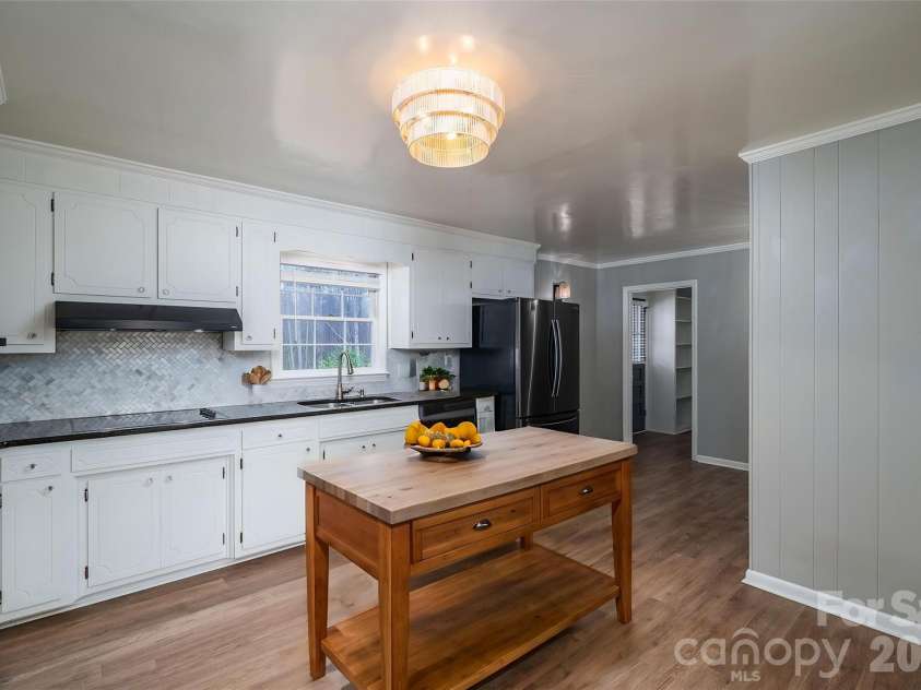 2160 Heavner Road, Lincolnton, NC 28092.  MLS# CAR4352304, YatesRealty ID 6020. 