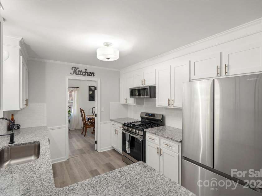 1935 Berkshire Drive, Gastonia, NC 28052.  MLS# CAR4217418, YatesRealty ID 6021. 