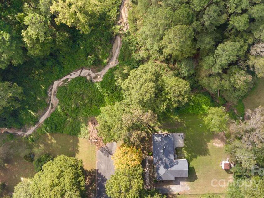 1935 Berkshire Drive, Gastonia, NC 28052.  MLS# CAR4217418, YatesRealty ID 6021. 