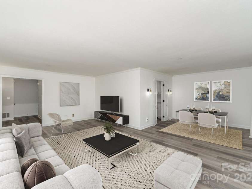 1935 Berkshire Drive, Gastonia, NC 28052.  MLS# CAR4217418, YatesRealty ID 6021. Virtual Staging