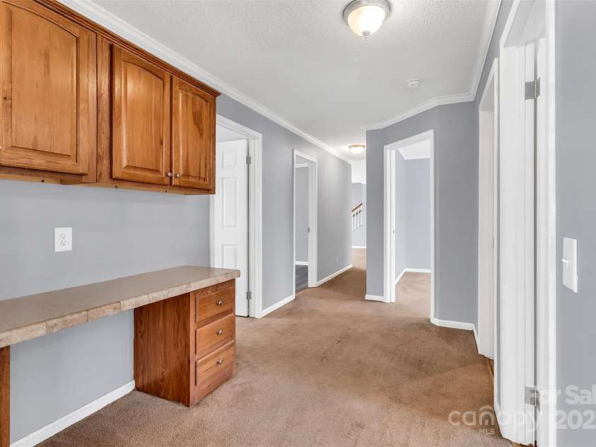 530 Ole Simpson Place, Catawba, SC 29704.  MLS# CAR4329063, YatesRealty ID 6021. Desk / Bill Pay Area