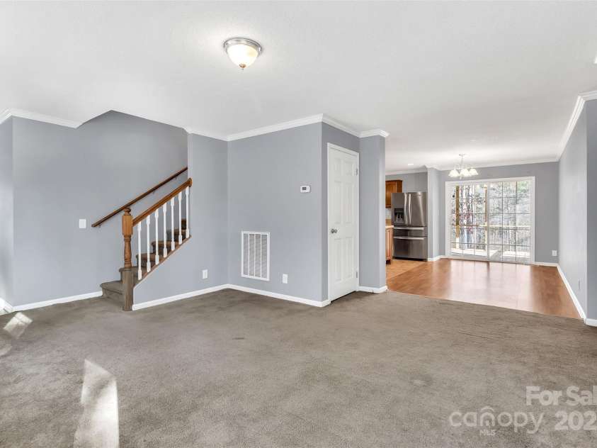530 Ole Simpson Place, Catawba, SC 29704.  MLS# CAR4329063, YatesRealty ID 6021. Living Room