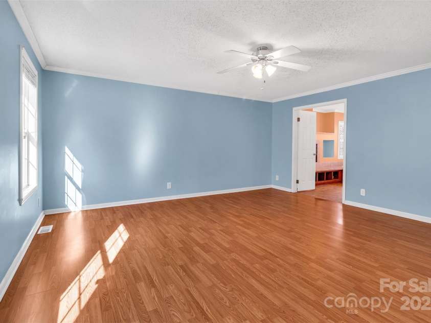 530 Ole Simpson Place, Catawba, SC 29704.  MLS# CAR4329063, YatesRealty ID 6021. Primary Bedroom
