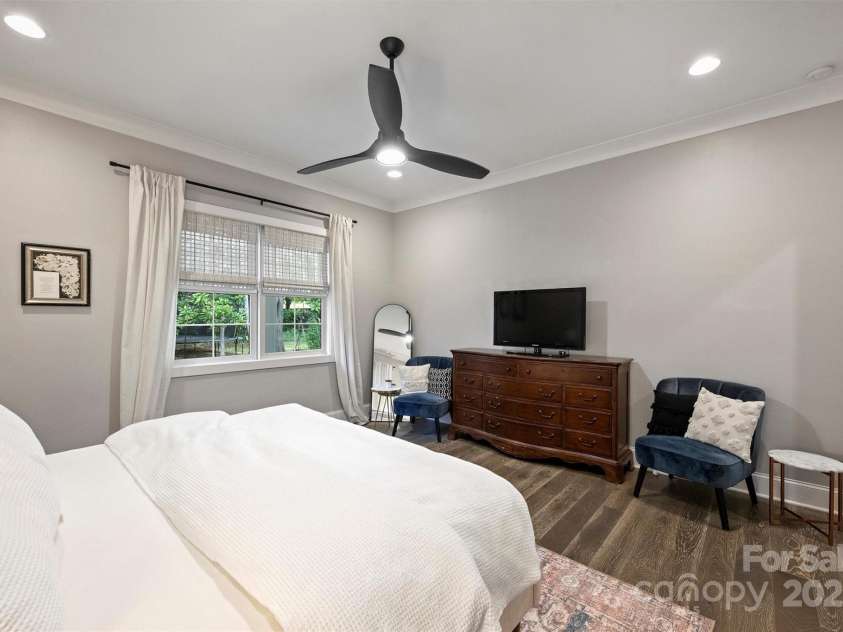 4311 Craig Avenue, Charlotte, NC 28211.  MLS# CAR4218128, YatesRealty ID 6022. 