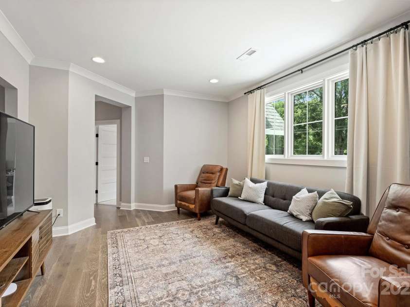 4311 Craig Avenue, Charlotte, NC 28211.  MLS# CAR4218128, YatesRealty ID 6022. 