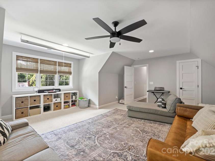4311 Craig Avenue, Charlotte, NC 28211.  MLS# CAR4218128, YatesRealty ID 6022. 