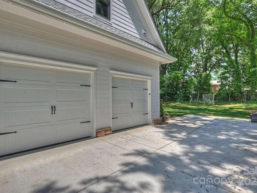 4311 Craig Avenue, Charlotte, NC 28211.  MLS# CAR4218128, YatesRealty ID 6022. 