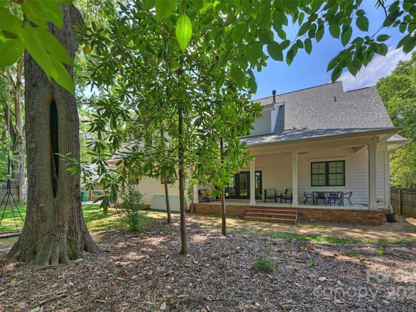 4311 Craig Avenue, Charlotte, NC 28211.  MLS# CAR4218128, YatesRealty ID 6022. 