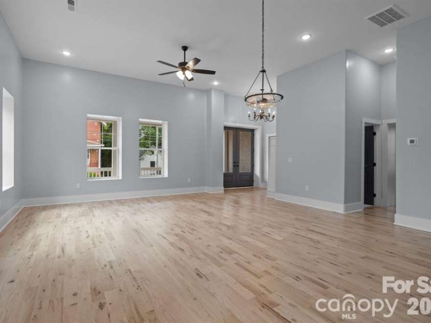 204 Wade Street, Wadesboro, NC 28170.  MLS# CAR4342328, YatesRealty ID 6023. 