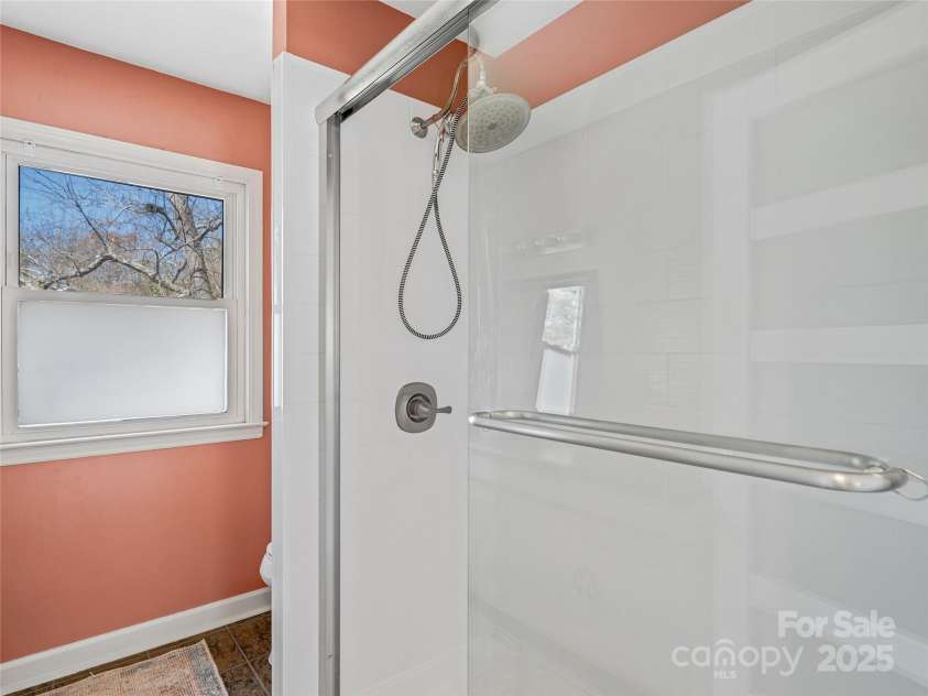 24 Stewart Street, Asheville, NC 28806.  MLS# CAR4232167, YatesRealty ID 6023. 