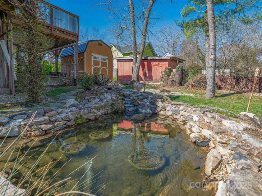 24 Stewart Street, Asheville, NC 28806.  MLS# CAR4232167, YatesRealty ID 6023. 