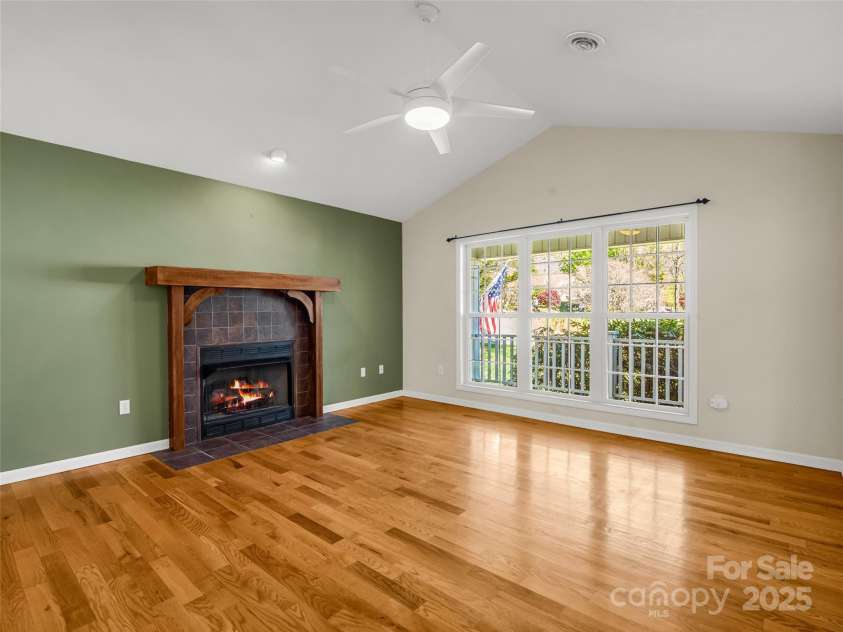 27 Cotton Creek Circle, Black Mountain, NC 28711.  MLS# CAR4244559, YatesRealty ID 6024. 