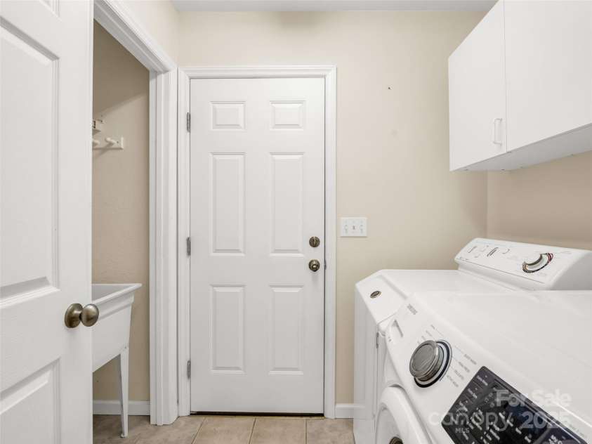 27 Cotton Creek Circle, Black Mountain, NC 28711.  MLS# CAR4244559, YatesRealty ID 6024. 