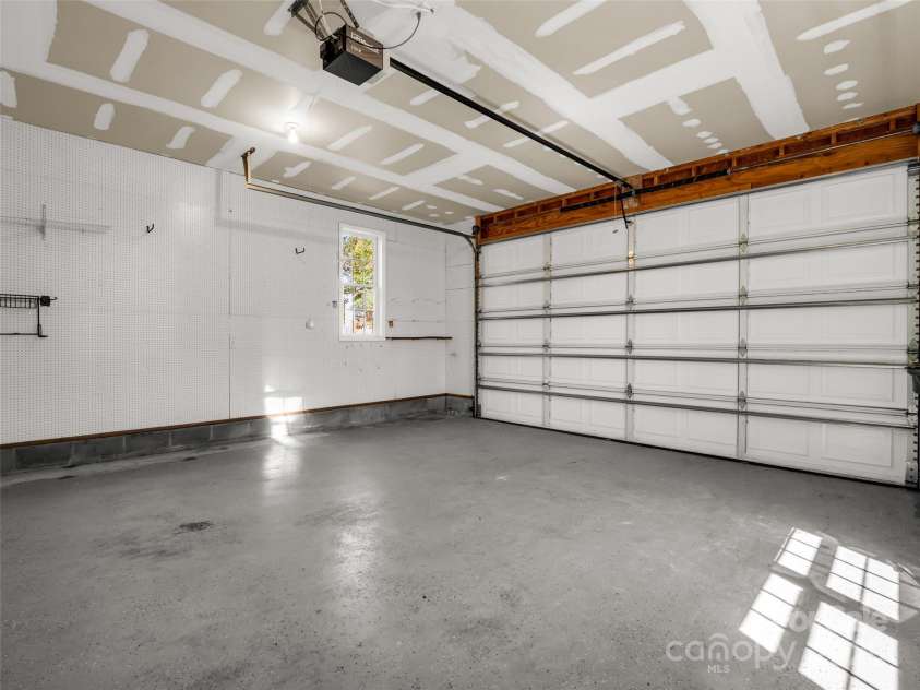 27 Cotton Creek Circle, Black Mountain, NC 28711.  MLS# CAR4244559, YatesRealty ID 6024. 