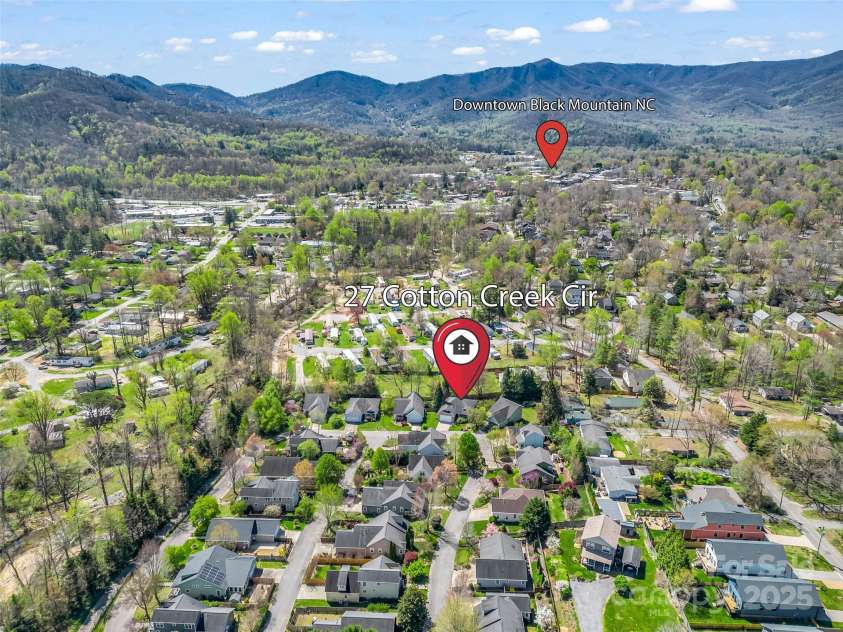 27 Cotton Creek Circle, Black Mountain, NC 28711.  MLS# CAR4244559, YatesRealty ID 6024. 