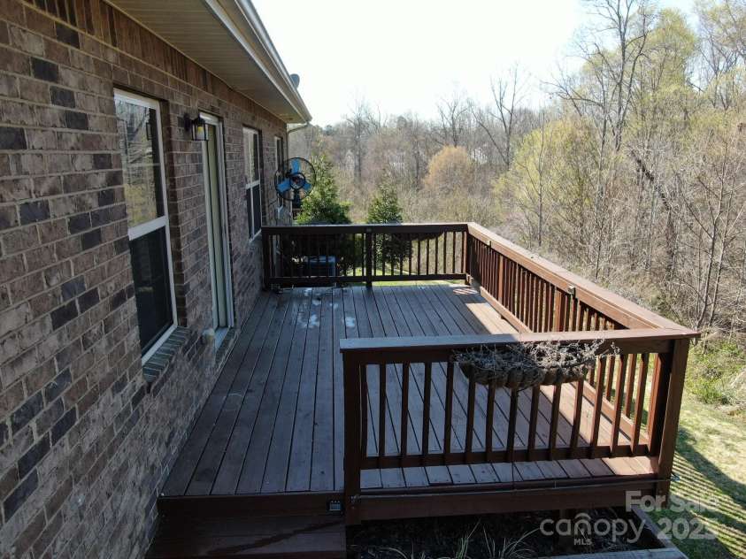 7283 Bradberry Lane, Denver, NC 28037.  MLS# CAR4240199, YatesRealty ID 6025. 