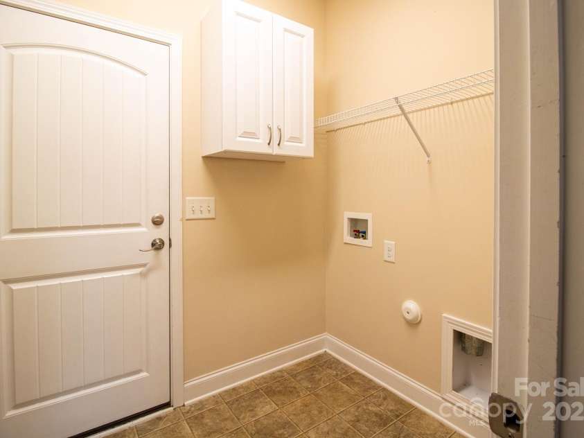 7283 Bradberry Lane, Denver, NC 28037.  MLS# CAR4240199, YatesRealty ID 6025. 