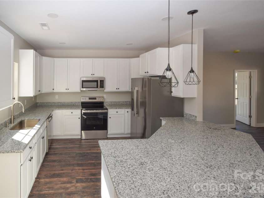 2362 21st Avenue, Hickory, NC 28601.  MLS# CAR4351250, YatesRealty ID 6028. 