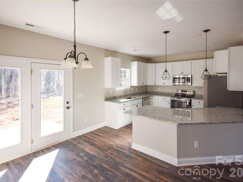 2362 21st Avenue, Hickory, NC 28601.  MLS# CAR4351250, YatesRealty ID 6028. 