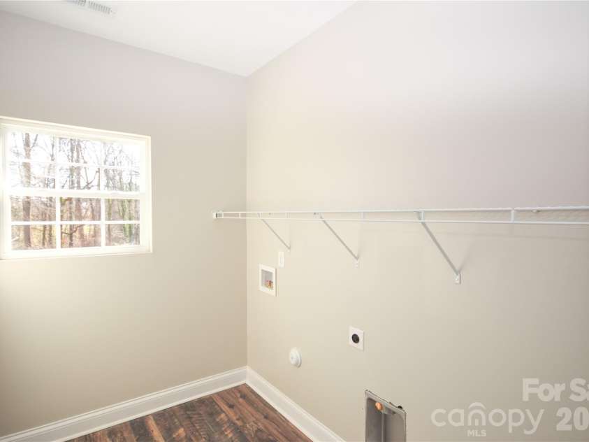 2362 21st Avenue, Hickory, NC 28601.  MLS# CAR4351250, YatesRealty ID 6028. 