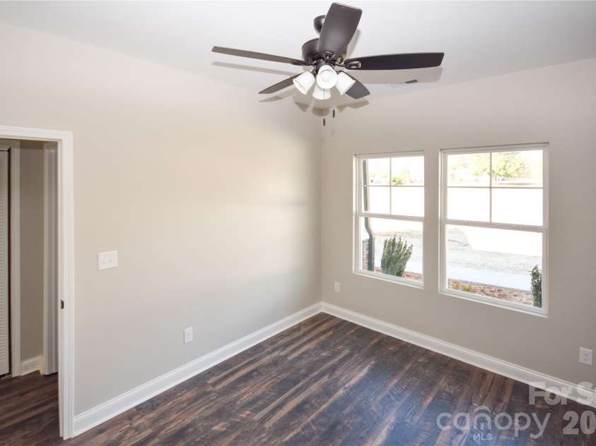 2362 21st Avenue, Hickory, NC 28601.  MLS# CAR4351250, YatesRealty ID 6028. 