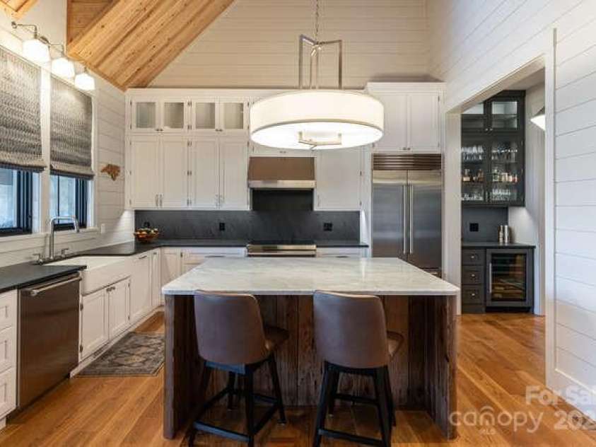 131 Lodestone Drive, Sylva, NC 28779.  MLS# CAR4330421, YatesRealty ID 603. 
