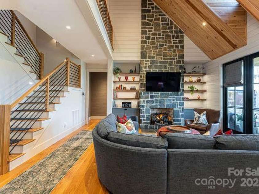 131 Lodestone Drive, Sylva, NC 28779.  MLS# CAR4330421, YatesRealty ID 603. 