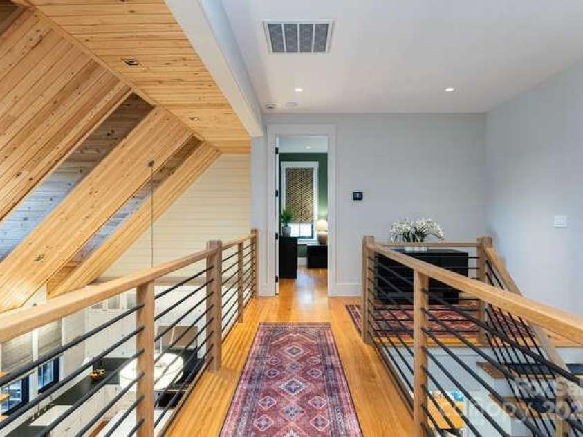 131 Lodestone Drive, Sylva, NC 28779.  MLS# CAR4330421, YatesRealty ID 603. 