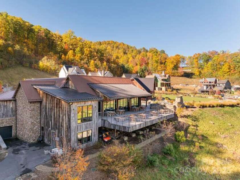 131 Lodestone Drive, Sylva, NC 28779.  MLS# CAR4330421, YatesRealty ID 603. 