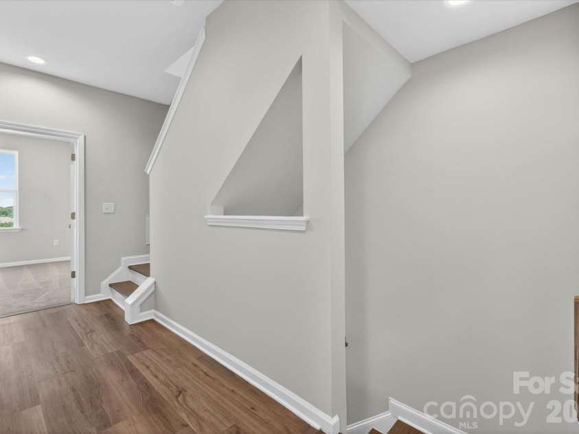 1610 Spring Street, Charlotte, NC 28206.  MLS# CAR4316230, YatesRealty ID 6031. 3rd Floor Hall