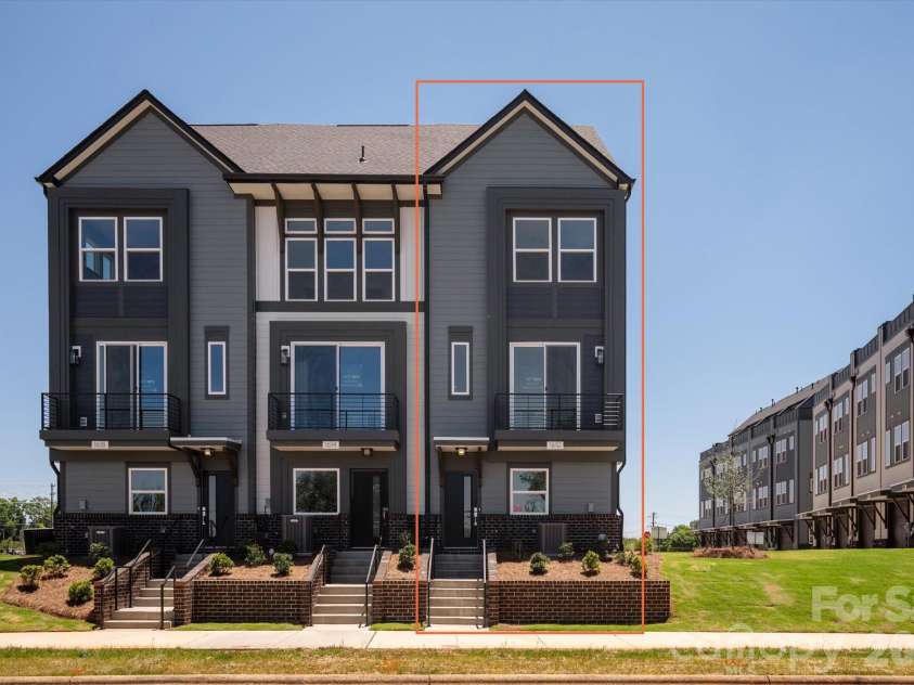 1610 Spring Street, Charlotte, NC 28206.  MLS# CAR4316230, YatesRealty ID 6031. 