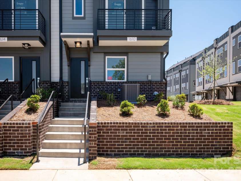 1610 Spring Street, Charlotte, NC 28206.  MLS# CAR4316230, YatesRealty ID 6031. 