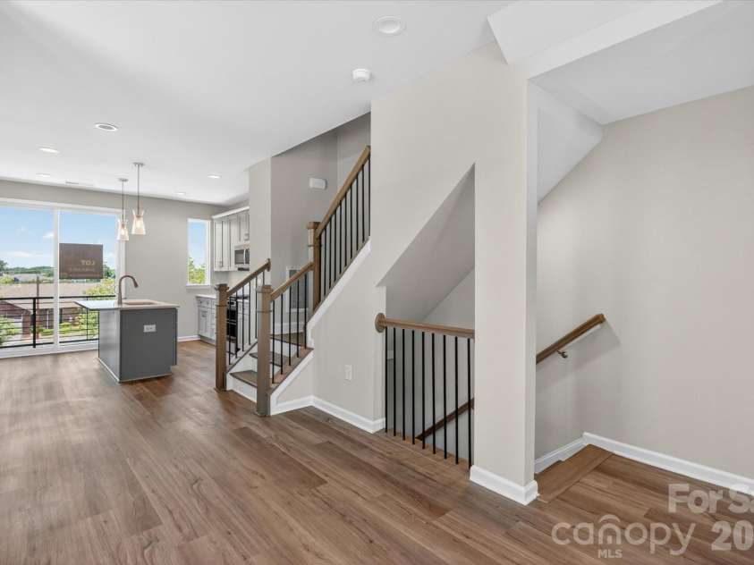1610 Spring Street, Charlotte, NC 28206.  MLS# CAR4316230, YatesRealty ID 6031. Dining/Kitchen