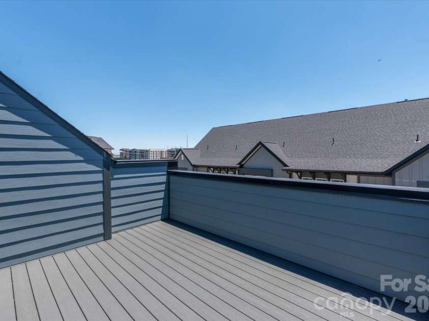 1610 Spring Street, Charlotte, NC 28206.  MLS# CAR4316230, YatesRealty ID 6031. Rooftop Terrace