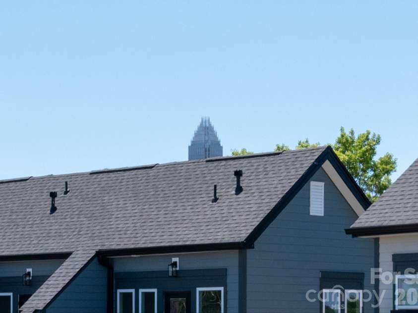 1610 Spring Street, Charlotte, NC 28206.  MLS# CAR4316230, YatesRealty ID 6031. Rooftop Terrace View