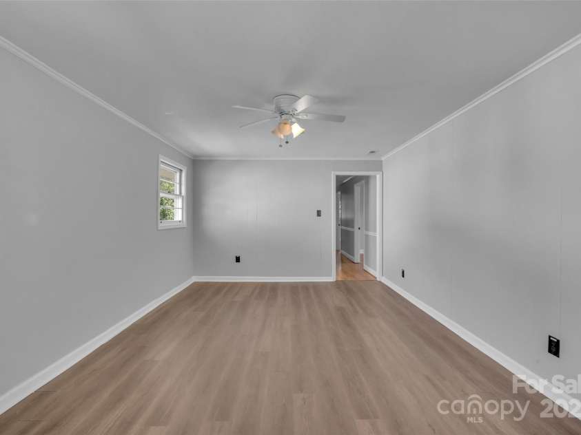 647 Black Street, Rock Hill, SC 29730.  MLS# CAR4237929, YatesRealty ID 6031. 