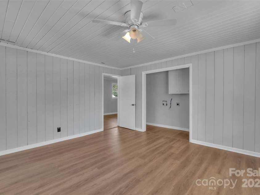 647 Black Street, Rock Hill, SC 29730.  MLS# CAR4237929, YatesRealty ID 6031. 