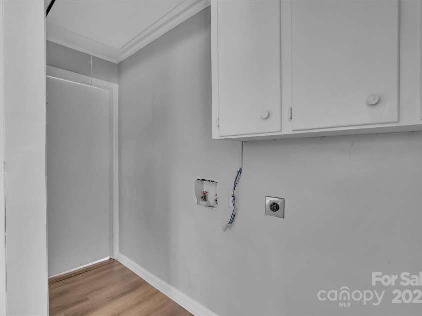 647 Black Street, Rock Hill, SC 29730.  MLS# CAR4237929, YatesRealty ID 6031. 