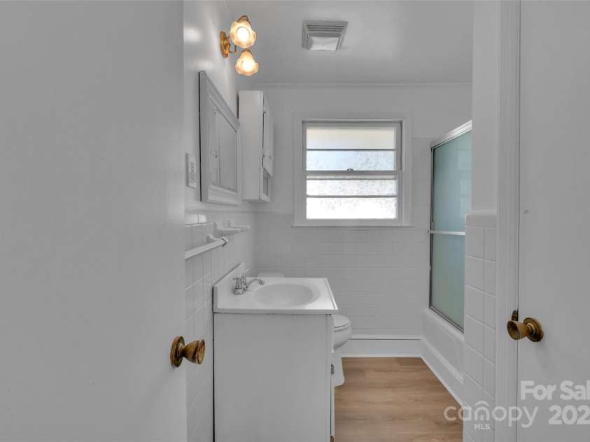 647 Black Street, Rock Hill, SC 29730.  MLS# CAR4237929, YatesRealty ID 6031. 