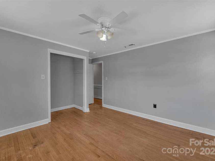 647 Black Street, Rock Hill, SC 29730.  MLS# CAR4237929, YatesRealty ID 6031. 