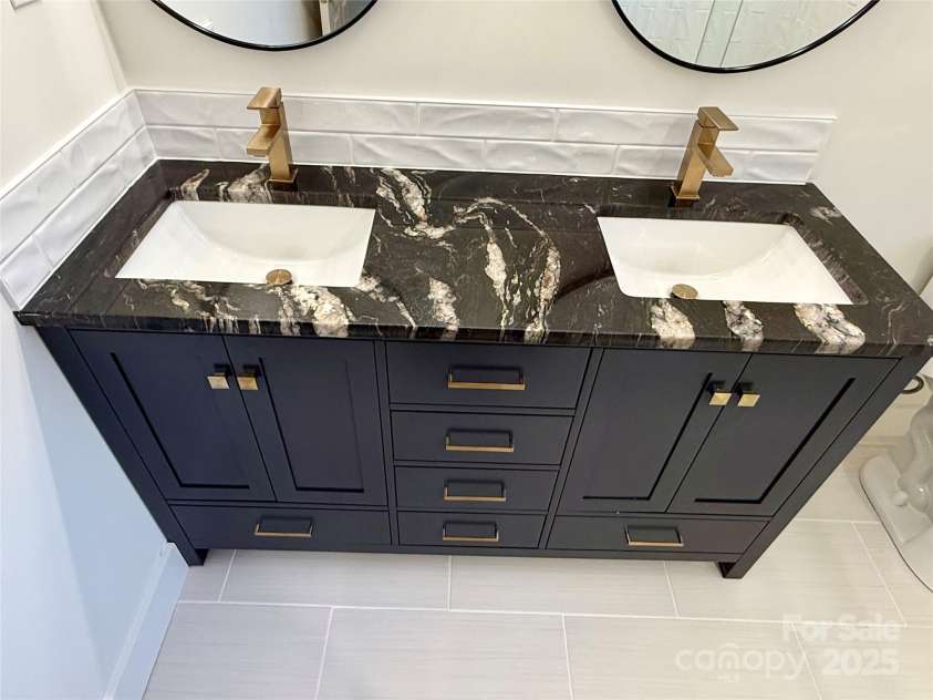 647 Black Street, Rock Hill, SC 29730.  MLS# CAR4327531, YatesRealty ID 6031. 