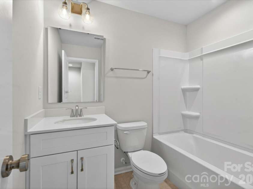 1614 Spring Street, Charlotte, NC 28206.  MLS# CAR4316238, YatesRealty ID 6032. Bath 2