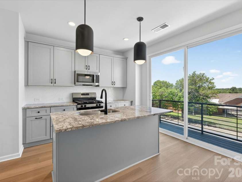 1614 Spring Street, Charlotte, NC 28206.  MLS# CAR4316238, YatesRealty ID 6032. Kitchen