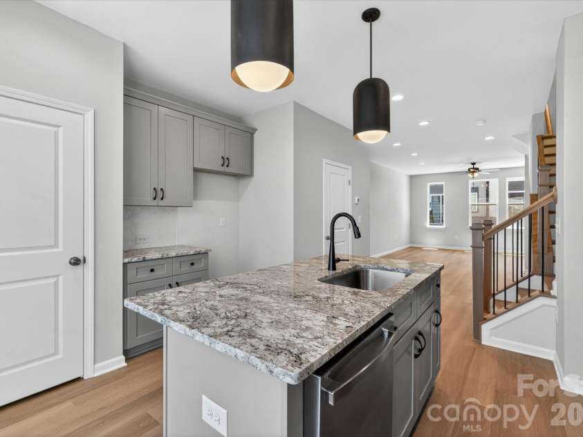1614 Spring Street, Charlotte, NC 28206.  MLS# CAR4316238, YatesRealty ID 6032. Kitchen/Dining/Living