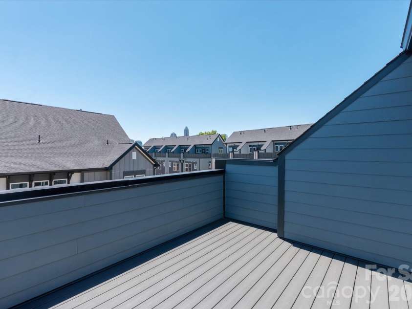 1614 Spring Street, Charlotte, NC 28206.  MLS# CAR4316238, YatesRealty ID 6032. Rooftop Terrace
