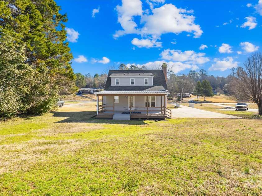 2927 Forest Hills Circle, Rock Hill, SC 29732.  MLS# CAR4223597, YatesRealty ID 6032. 