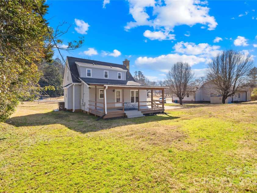 2927 Forest Hills Circle, Rock Hill, SC 29732.  MLS# CAR4223597, YatesRealty ID 6032. 